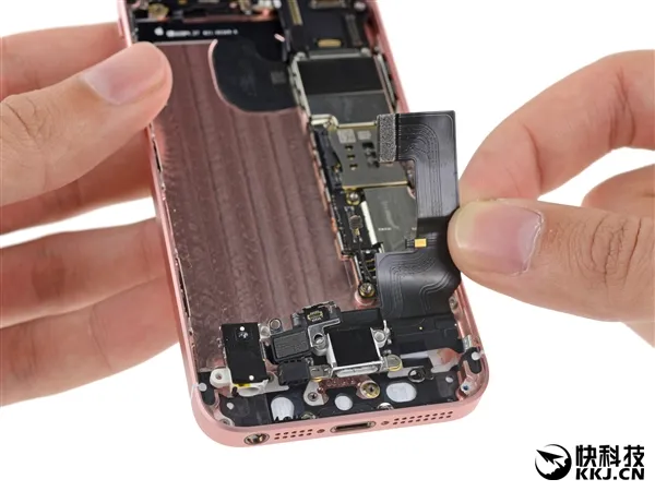 国产手机集体发愁！iPhone 8狂吃闪存：64GB起