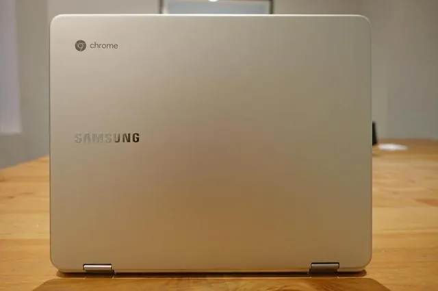 众多黑科技加持 三星Chromebook成谷歌笔记本典范