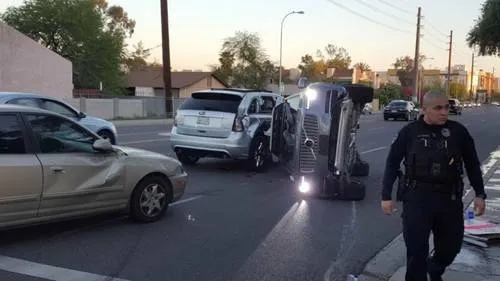 百度申请在北京路试无人车，但这并不意味着无人车未来真能遍地跑