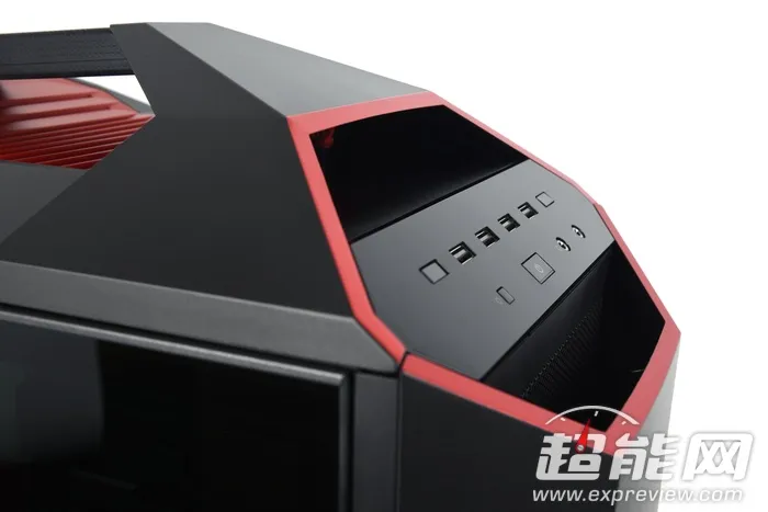 旗舰中的战斗机，酷冷至尊Mastercase Maker 5t新品图赏