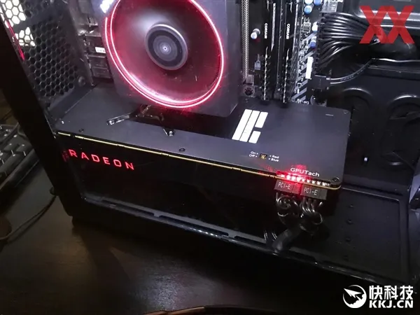 AMD RX Vega显卡背面首曝：背板加持