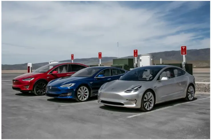 特斯拉Model 3发布快一年了，这些靓照你都见过吗？